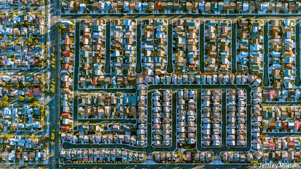 Aerial photography gives a lofty perspective on cities Aerial photography gives a lofty perspective on cities