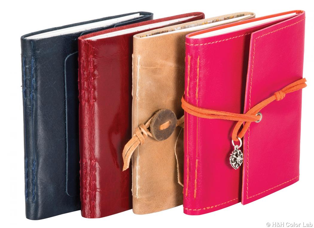 Feeling it: Relaxed leather mini albums Feeling it: Relaxed leather mini albums