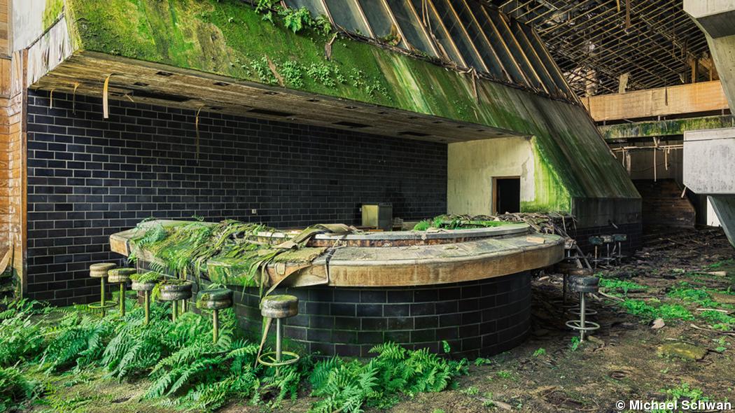 Michael Schwan documents the beauty of dilapidated buildings Michael Schwan documents the beauty of dilapidated buildings