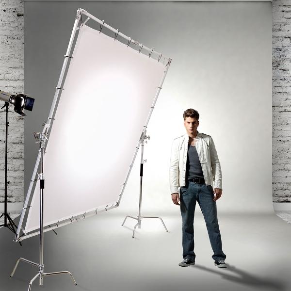 Glow 8x8 Portable Butterfly Light Modifier