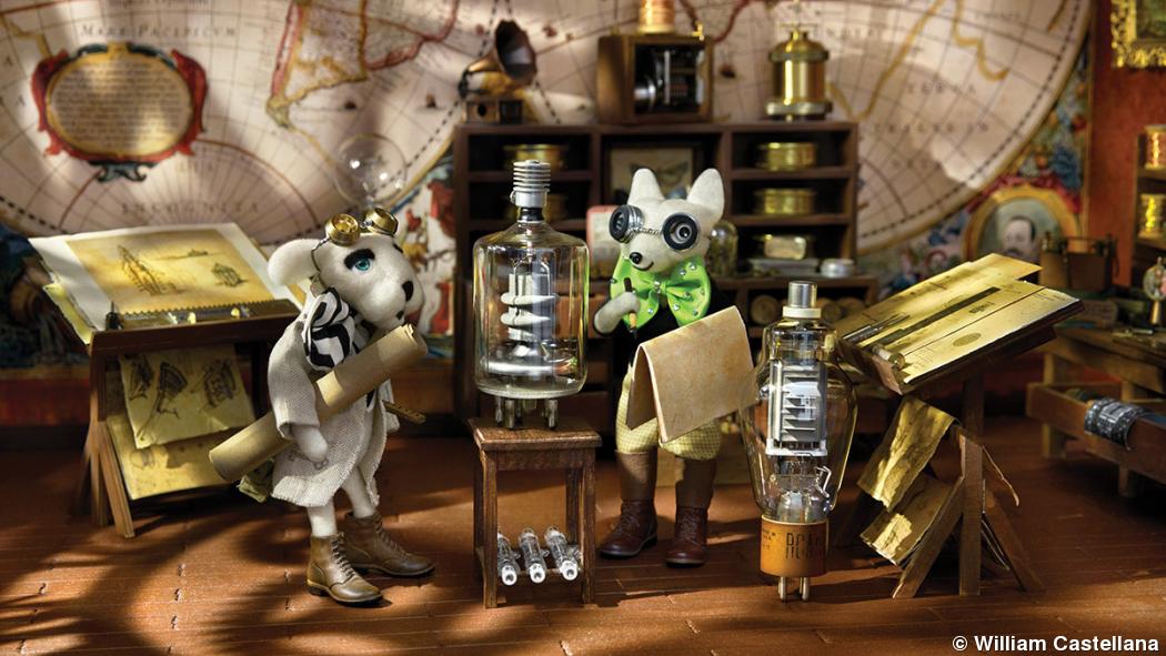 Photo Gallery: William Castellana’s Children’s Book Miniatures Photo Gallery: William Castellana’s Children’s Book Miniatures